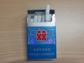 云烟出口版全系列解析：口感差异与市场定位揭秘