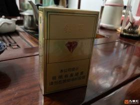 红金龙香烟多少钱一盒？各型号价格表及选购指南