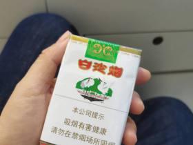 红河香烟品牌名称溯源：红河州地理基因与民族文化的交融之路